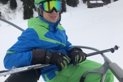 053C3EE8-8312-4B5A-812B-0C83338F3F68